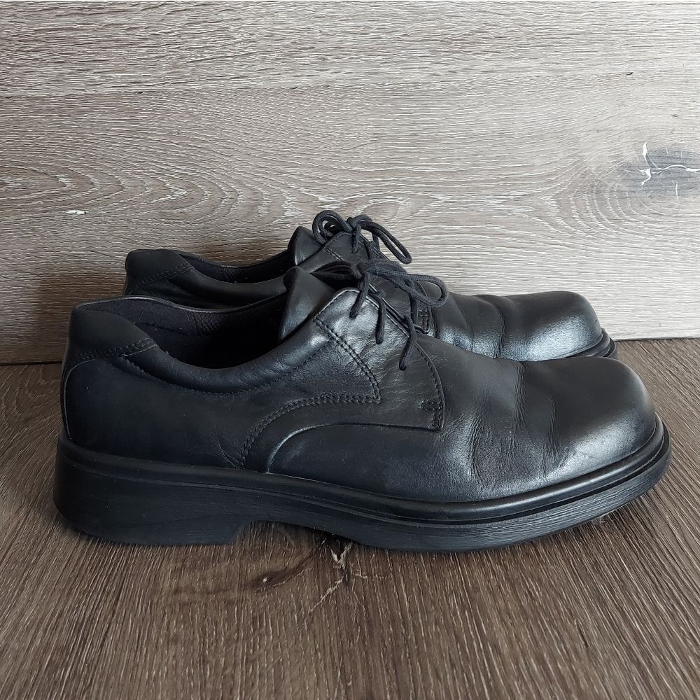 Ecco Men’s Casual/Dress Lace up Shoes Size 42